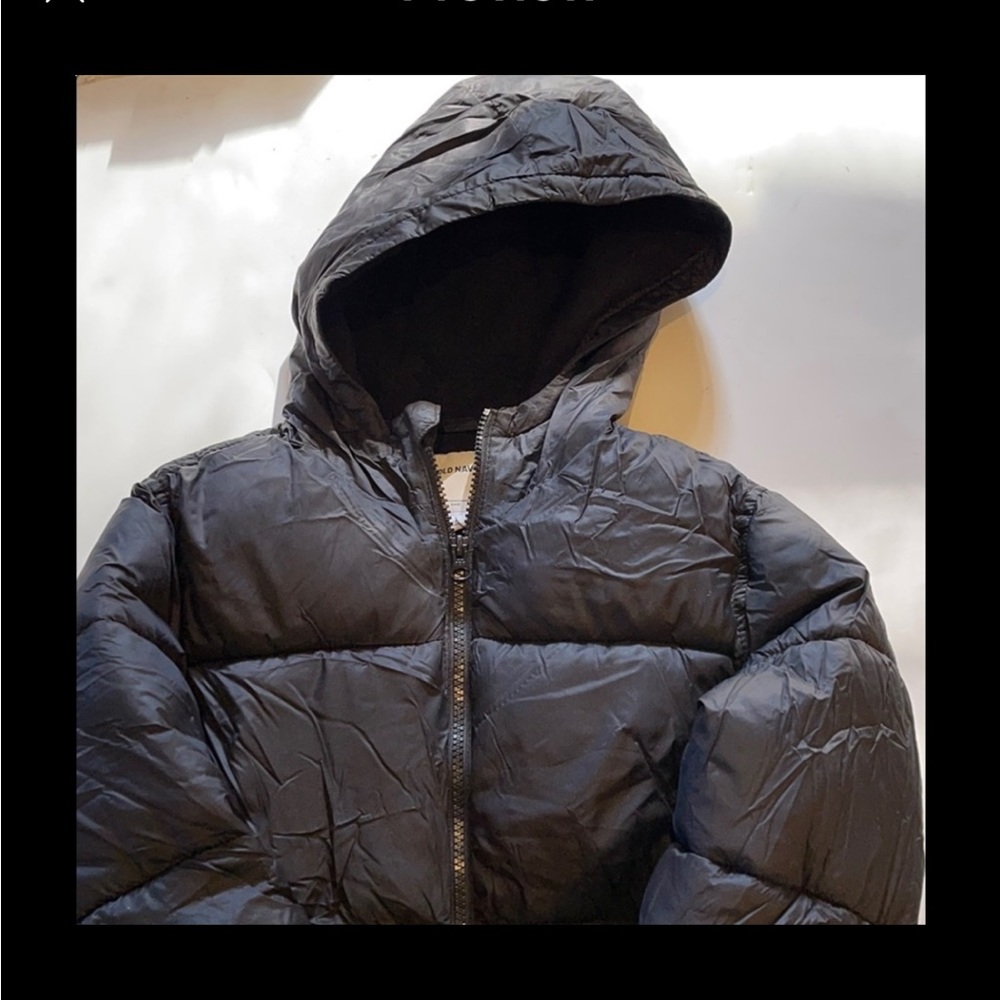 Boys black puffer jacket with hood. In like new condition.